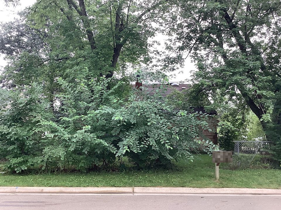 1st image of 801 Colonial Dr