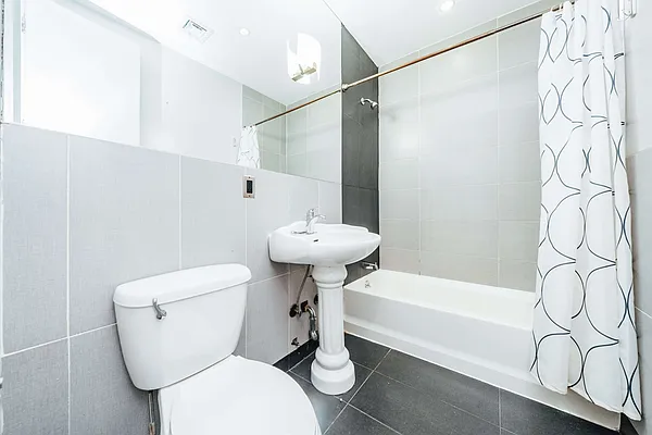 Rented by Nooklyn NYC LLC | media 20