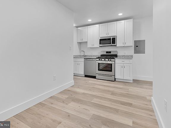 2nd image of 1353 Nicholson St NW #4