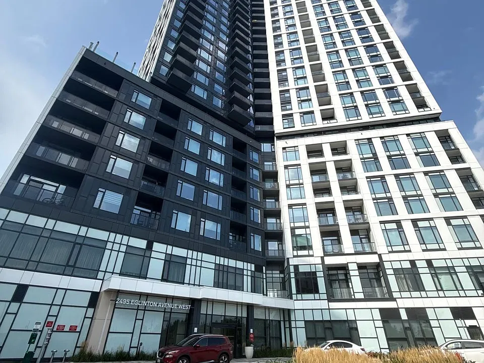 2495 Eglinton Ave W #1511