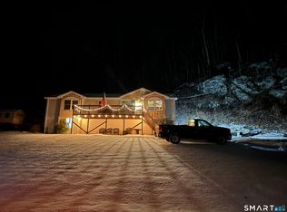 150 Searles Rd, Pomfret Center, CT 06259