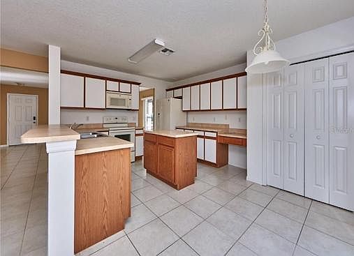 5th image of 15635 Perdido Dr