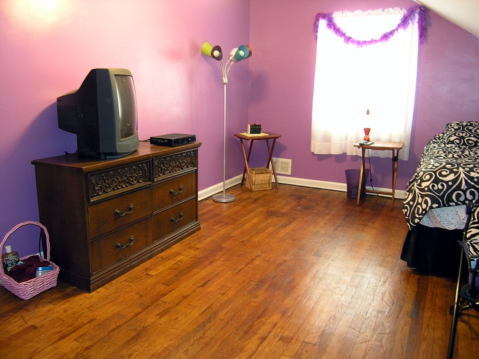 1st image of 16206 95th St