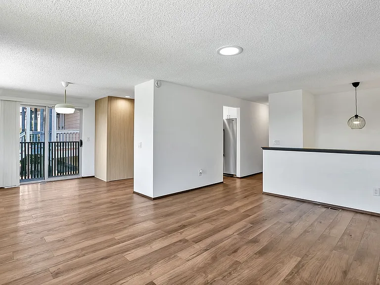 8832 20th Ave SW — Photo 7