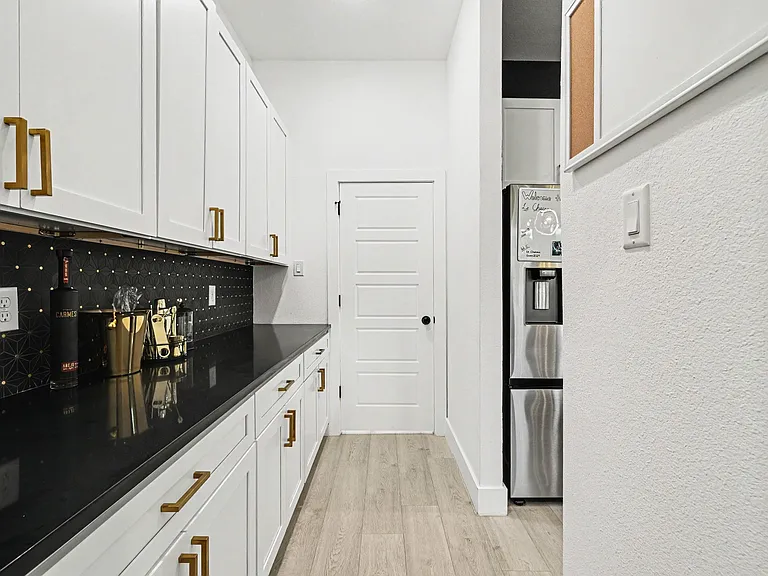2742 Marjorie Ave — Photo 20