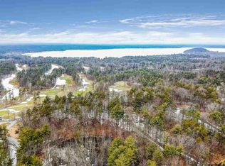 38 Gracemoore Rd, Saratoga Springs, NY 12866