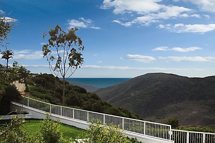 2nd image of 7 San Simeon