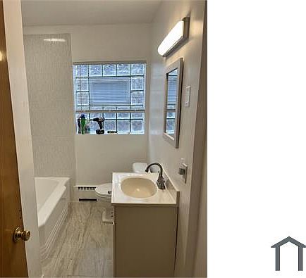 3rd image of 1320 W 89th St APT 2W