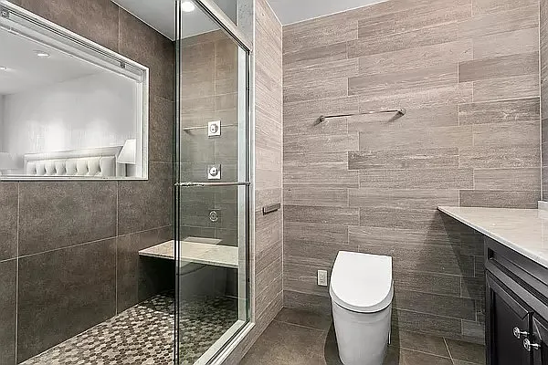 Rented by New York Casas Ltd. | media 47