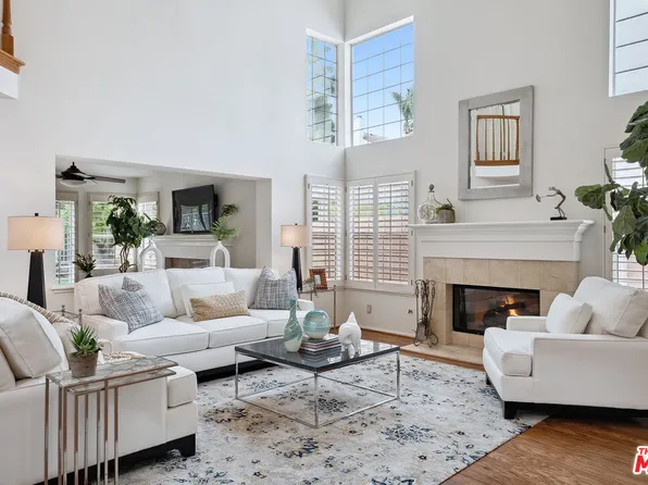 24660 Vista Cerritos, Calabasas, CA 91302