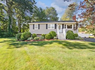23 Savoy St, Billerica, MA 01821