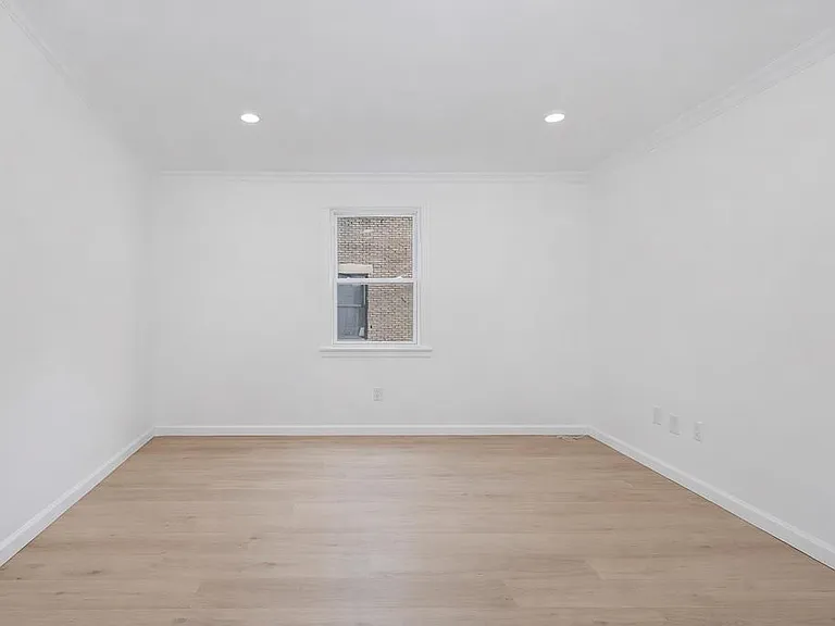 80 Ferry St #2 — Photo 20