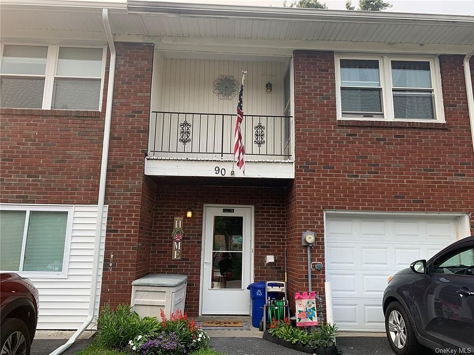 1st image of 90 Vails Gate Heights Dr