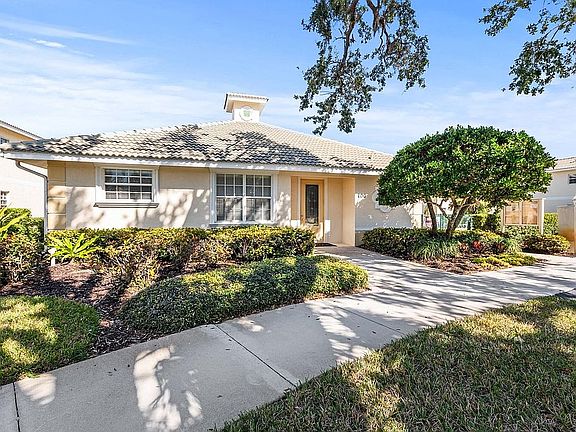 2nd image of 800 Mirabella Cir Unit 201