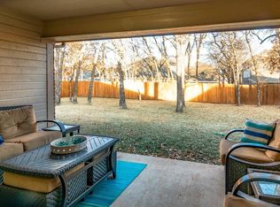 1524 Sea Breeze Ln, Azle, TX 76020