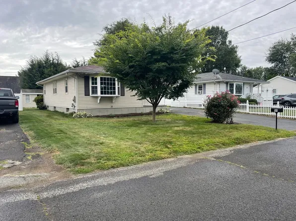 51 Beaumont Ave, Chicopee, MA 01013