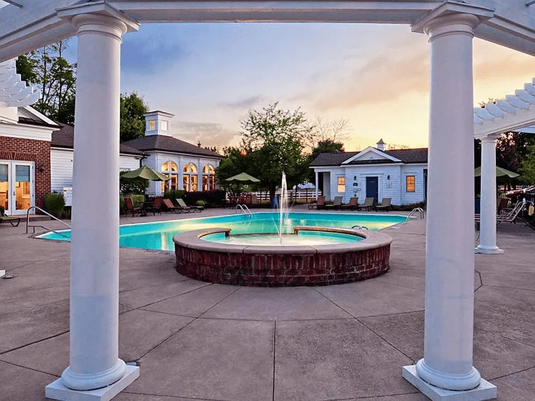 Welcome to Creekside at Taylor Square!