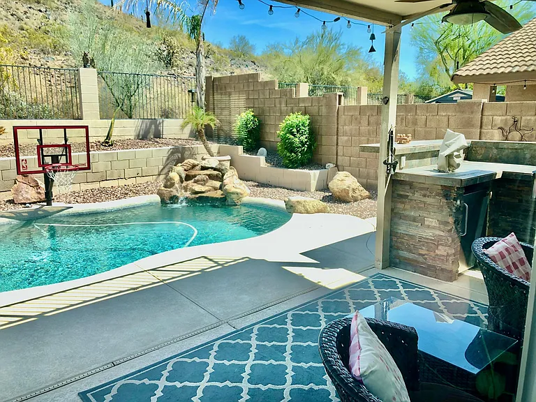 2224 E Heston Dr — Photo 1