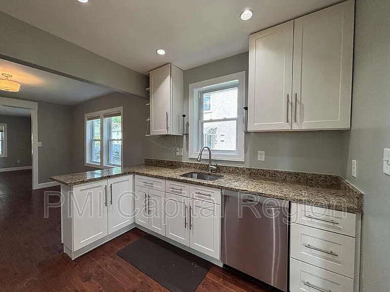 3903 Hampden St — Photo 5