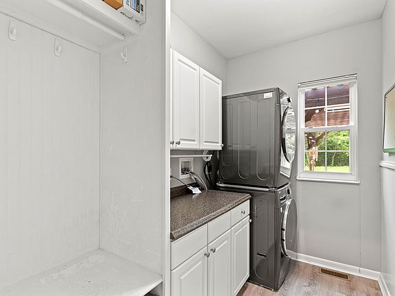 4th image of 7504 Harvesthome Dr