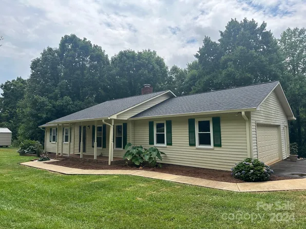 2163 Lynmore Dr #1, Sherrills Ford, NC 28673