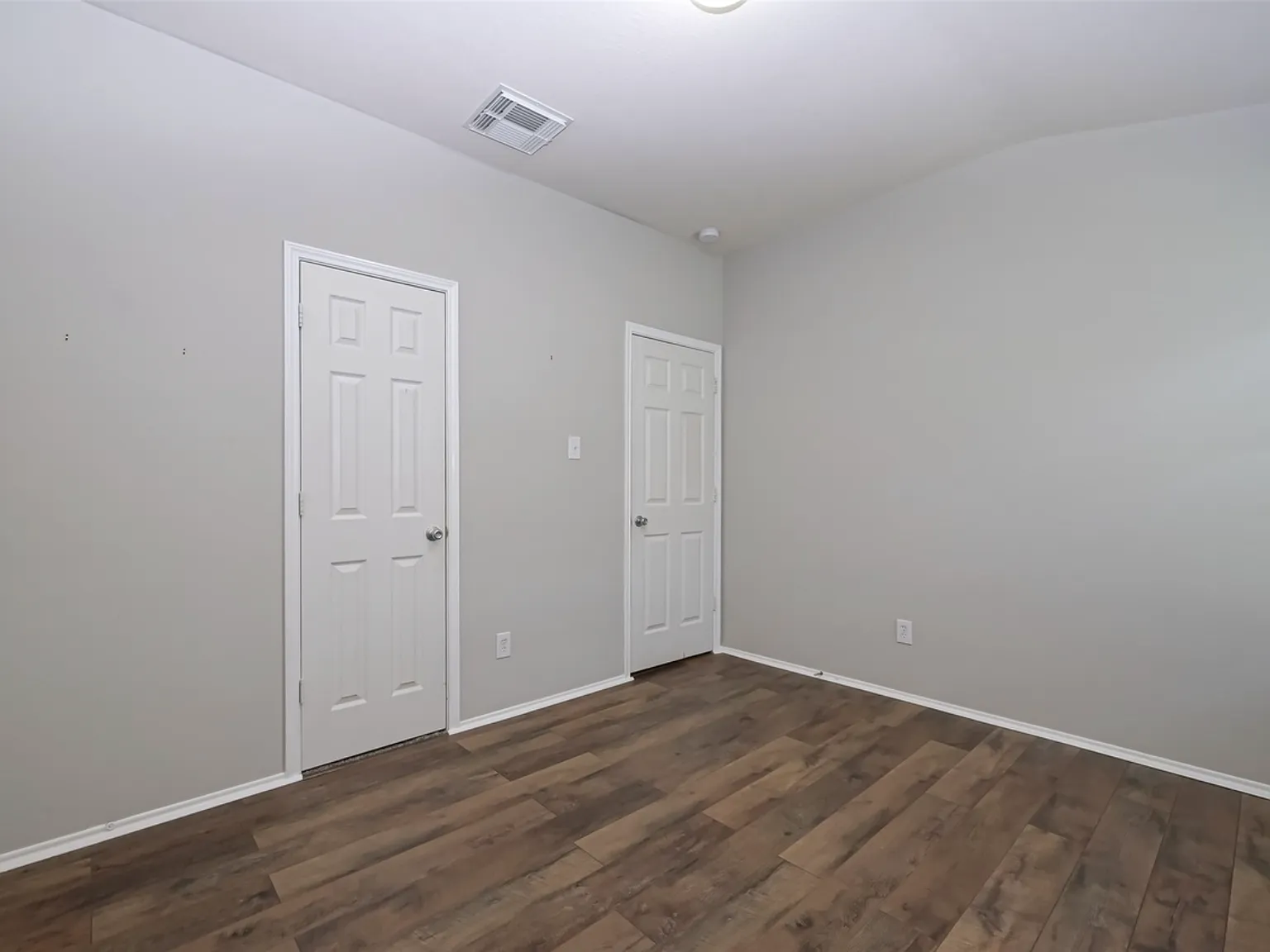 3 bed, 1609 sqft, $2,000 — Photo 4