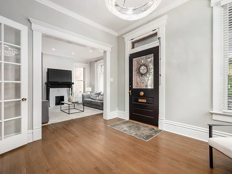 926 City Park Ave — Photo 6