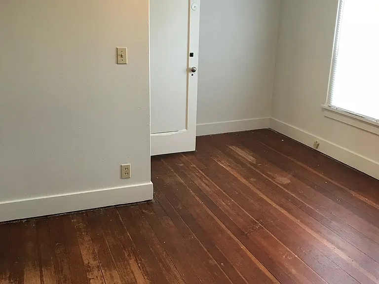 3329 Northwest Ave — Photo 9