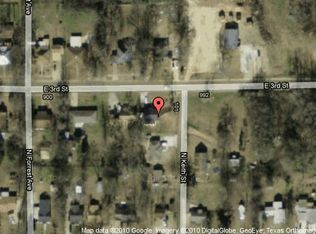 912 E 3rd St, Mount Pleasant, TX 75455
