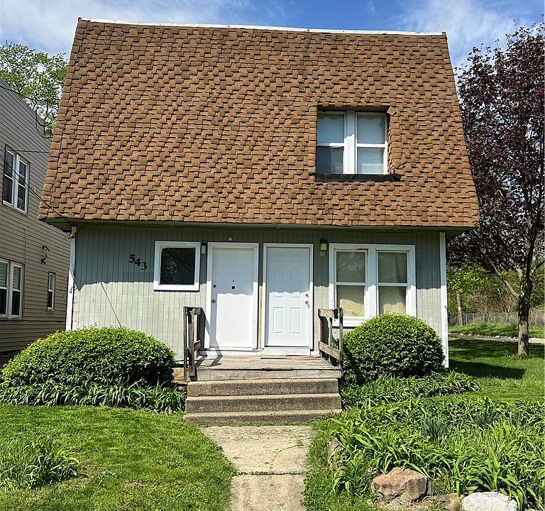 1st image of 543 Gage St