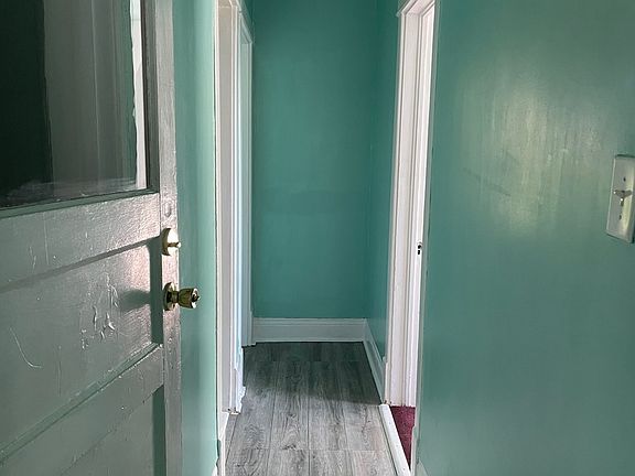 3rd image of 1661 Thorn St