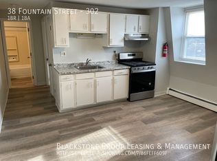 38 Fountain St #302, Woonsocket, RI 02895