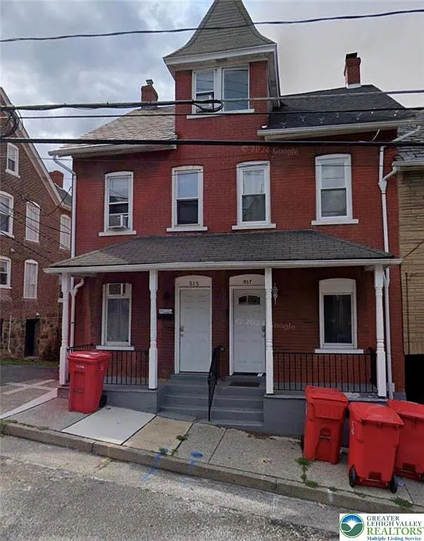 517 Thomas St photo 1