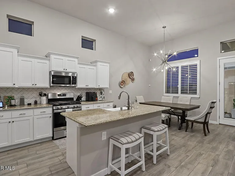 4556 Marisabel Azcarate St — Photo 18