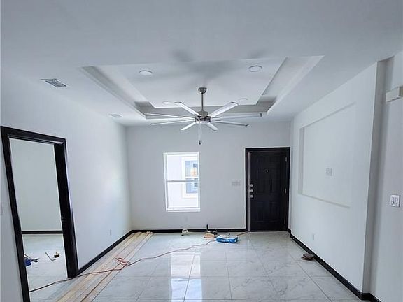 3rd image of 906 Woodson Ave #3