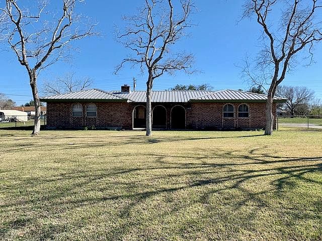 1st image of 2874 Cagle Ln