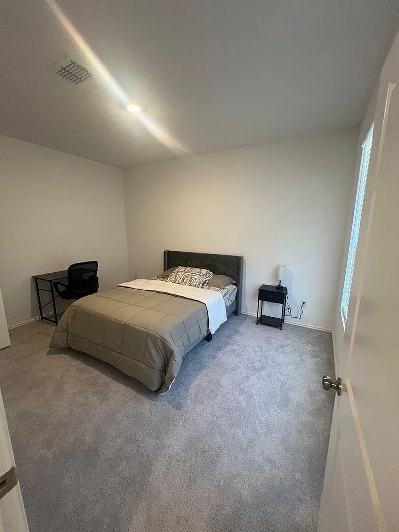 Victory Suite, Charming 1BR House in Kyle — Photo 3