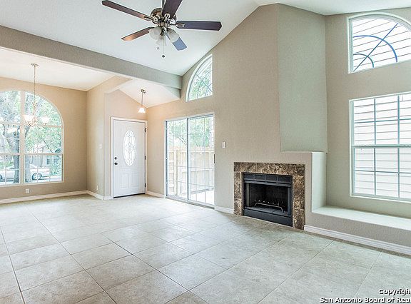 5th image of 13042 Beacon Park Dr