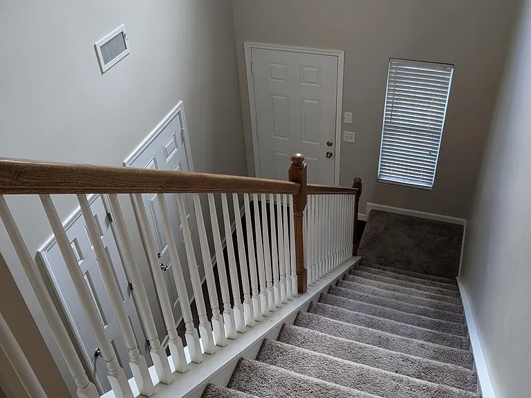 1058 Ashmore Dr — Photo 24