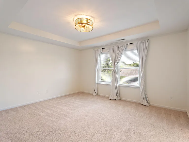855 Ember Dr — Photo 17