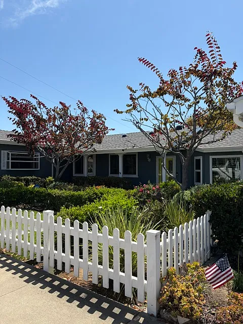 4 bed, 2318 sqft, $8,000 — Photo 3