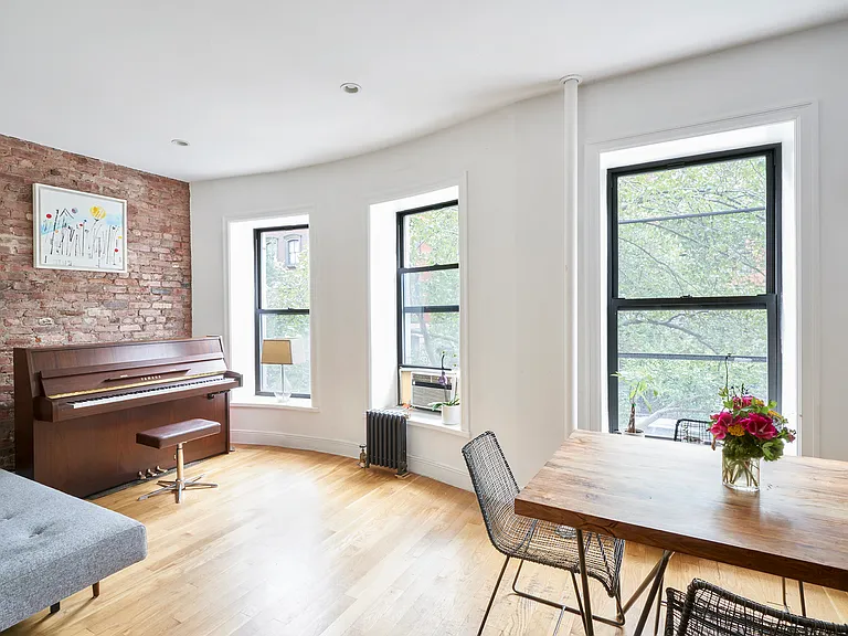 38 Stuyvesant St #4 — Photo 4