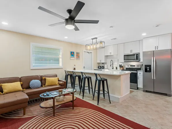 79 S Brevard Ave, Cocoa Beach, FL