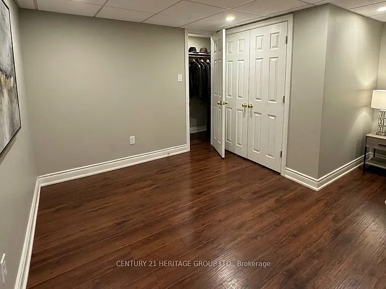 101 Bentley Cres — Photo 12