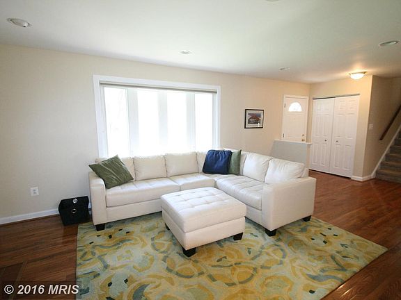 5th image of 10419 Ashcroft Way