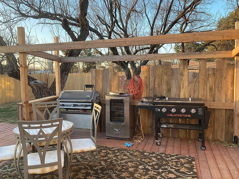 2nd image of 5214 Briarwood Dr