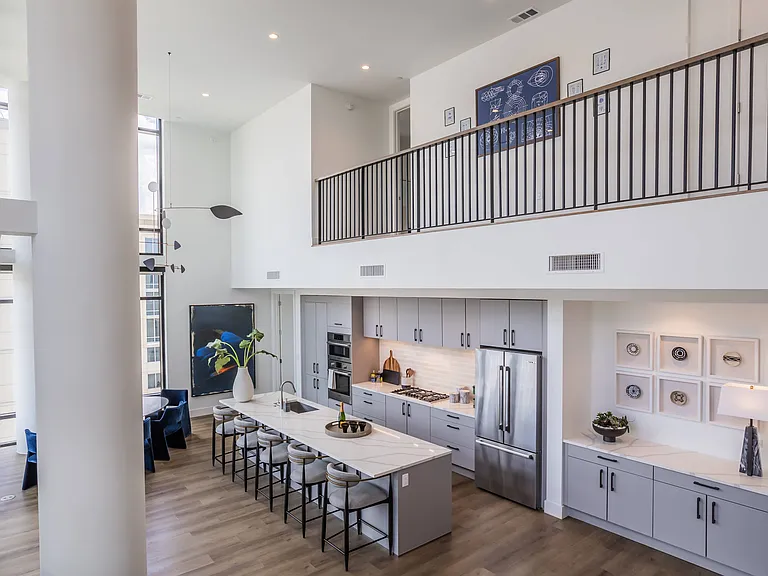 808 Crawford St — Photo 31