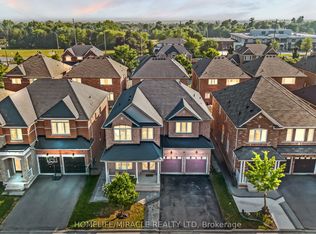 6 Currant Rd, Brampton, ON L6P 3G1