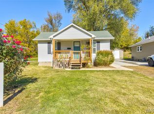 3708 Coronado Dr, Alton, IL 62002