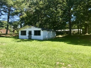 1166 State Route 399, Palmer, TN 37365